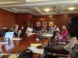 Members of the UAlbany and college student, faculty and staff communities participate in the Metaliteracy MOOC launch. (Photo/Tom Mackey)